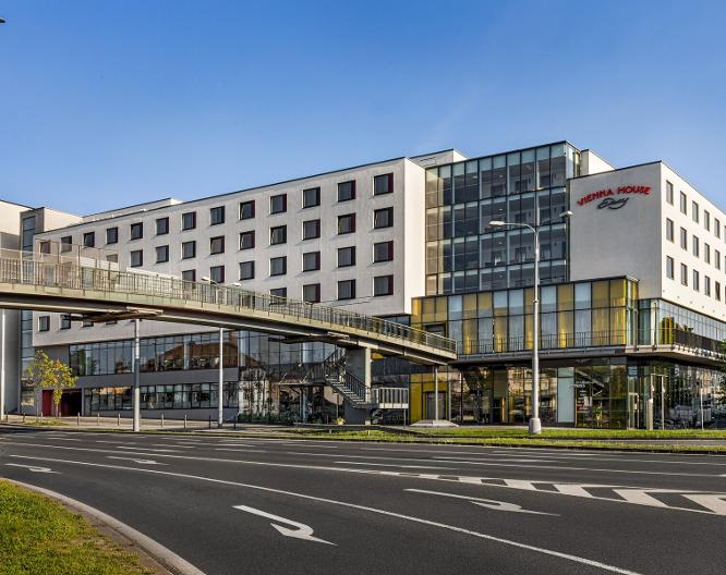 Vienna House Easy by Wyndham Pilsen - Außenansicht