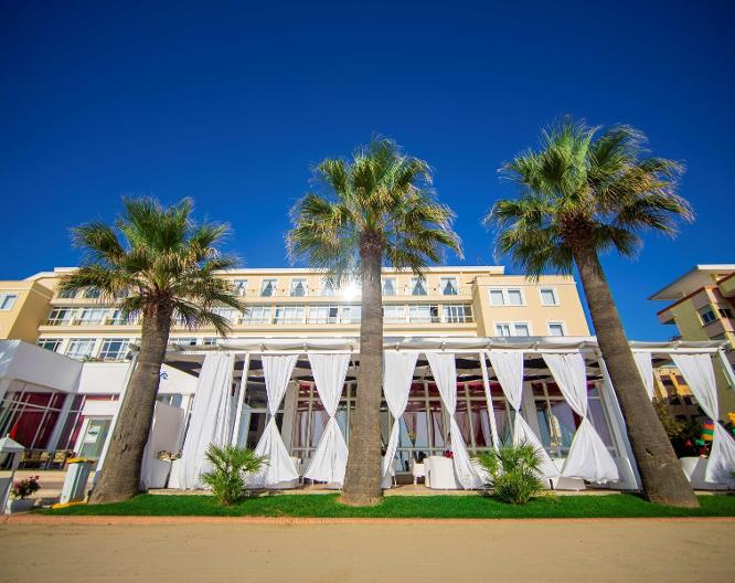 Adriatik Hotel - Außenansicht