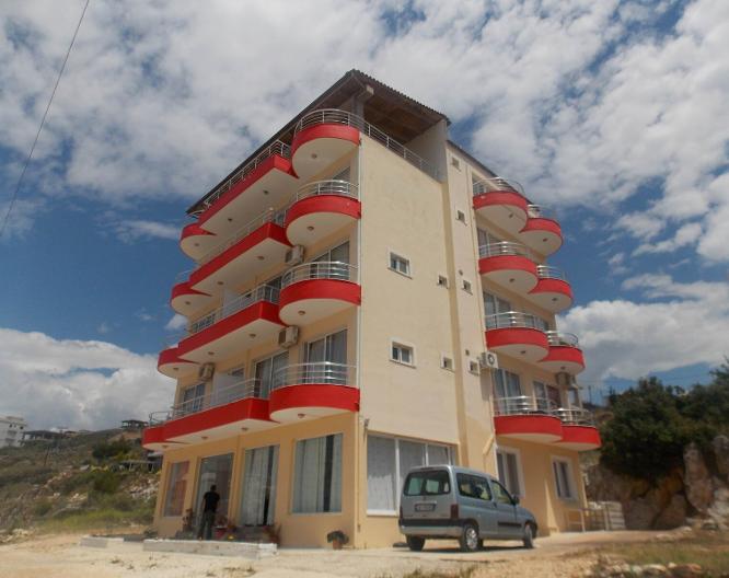 Damian Saranda Hotel - Außenansicht