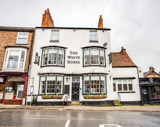 The White Horse - Außenansicht