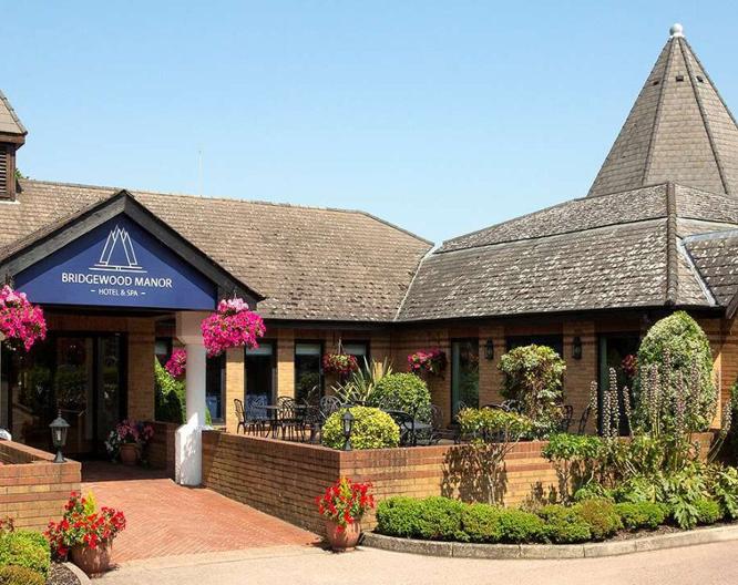 Bridgewood Manor - Außenansicht