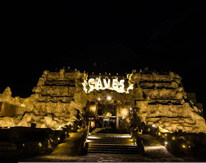 Caves Beach Resort - Außenansicht
