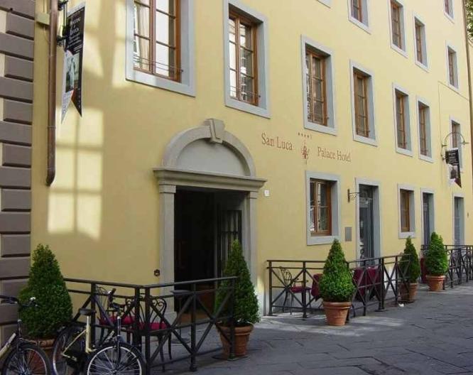 San Luca Palace - Außenansicht