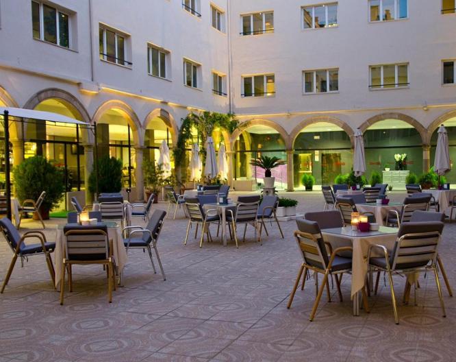 TRH Ciudad de Baeza Hotel - Außenansicht