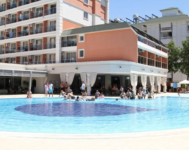 Insula Resort & Spa - Vue extérieure