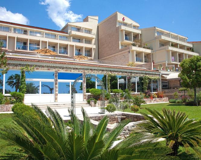 Hotel Palas - Außenansicht