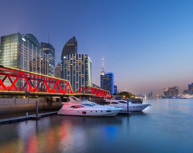 Mandarin Oriental Pudong, Shanghai - Außenansicht