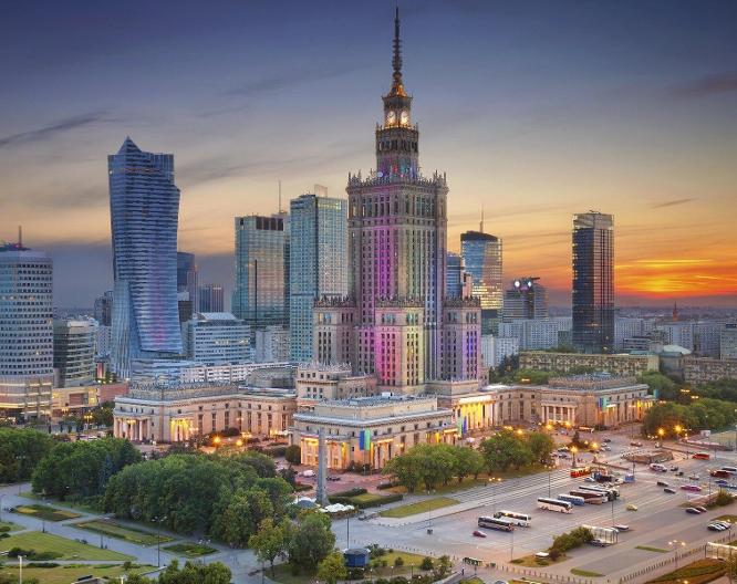 Hilton Warsaw City - Außenansicht