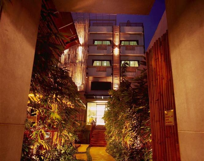 Bamboo House - Außenansicht