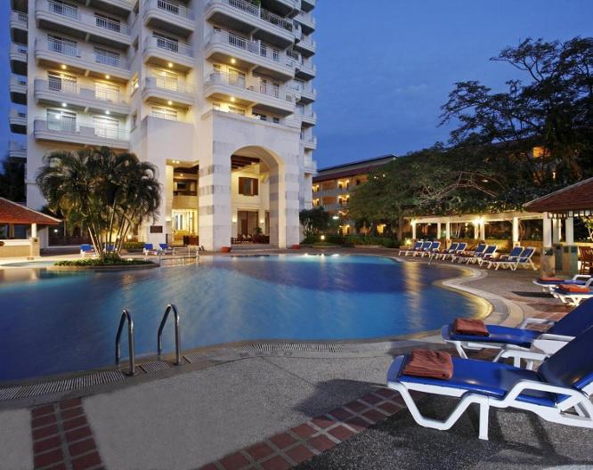 Waterfront Suites Phuket - Außenansicht