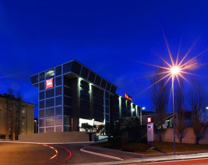 ibis Roma Fiera - Außenansicht