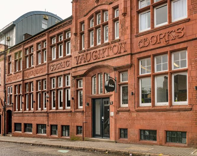 Selina Birmingham - Außenansicht