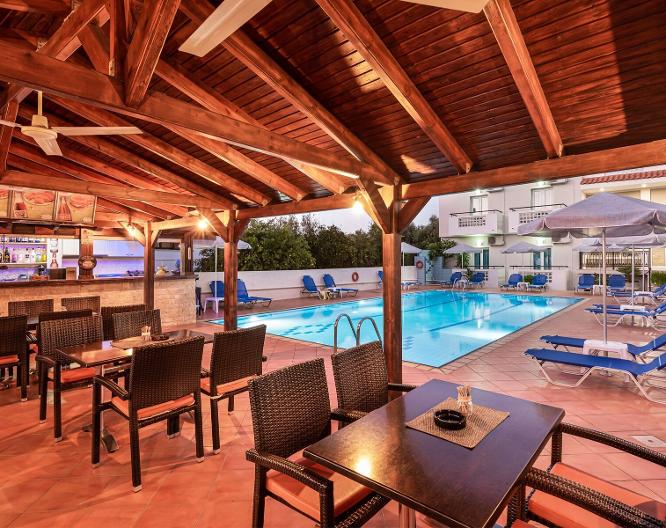Sisi Breeze Hotel - Pool