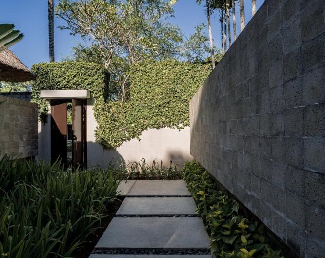 Kayumanis Nusa Dua Private Villa & Spa - Außenansicht
