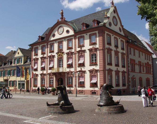 Holiday Inn Express Offenburg - Außenansicht