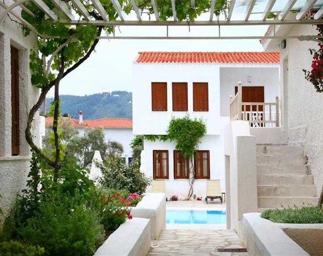 Skopelos Village Hotel - Außenansicht