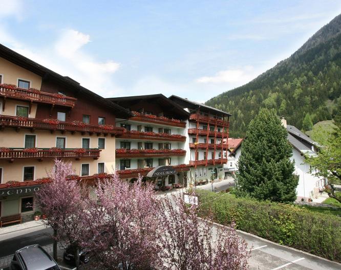 Alber Mallnitz Alpenhotel - Außenansicht