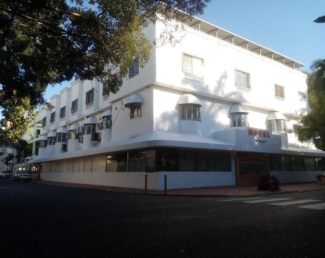 Hotel La Casona Dorada - Außenansicht