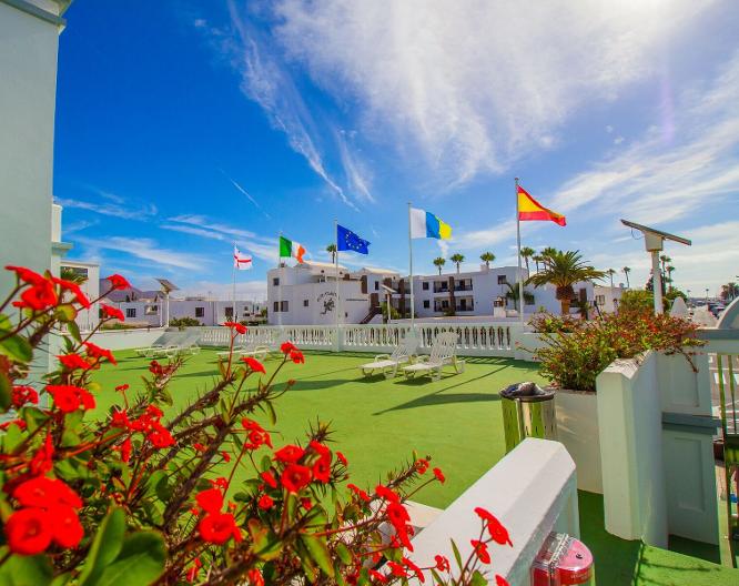 Corona Mar Apartments - Außenansicht