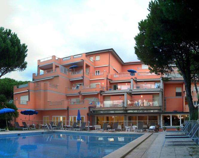 Versilia Palace - Außenansicht