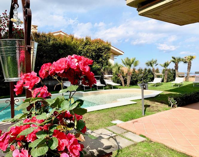 Etna Villa Alba Chiara - Außenansicht