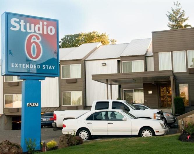 Studio 6 Portland OR - Außenansicht