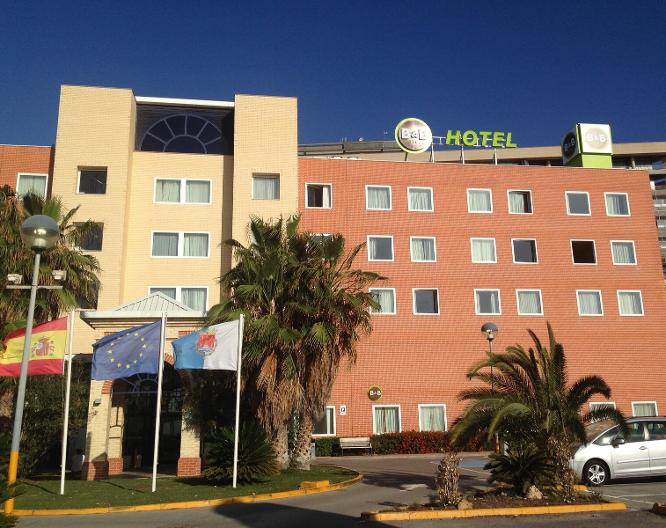 B&B HOTEL Alicante - Außenansicht