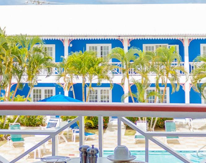 Bay Gardens Inn - Außenansicht