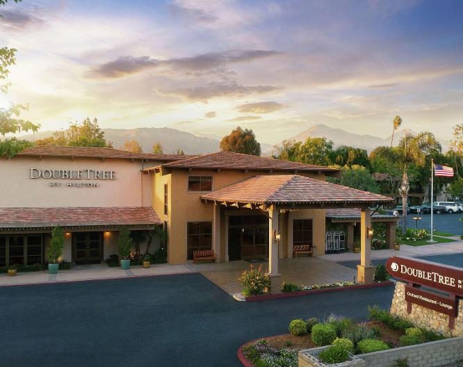 DoubleTree by Hilton Hotel Claremont - Außenansicht