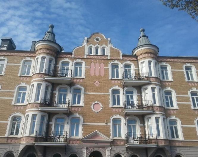 Home Hotel Plaza - Außenansicht