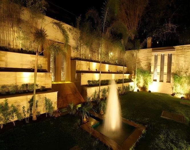 Justa Gurgaon Hotel - Außenansicht