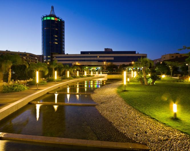 UNAHOTELS T Hotel Cagliari - Außenansicht