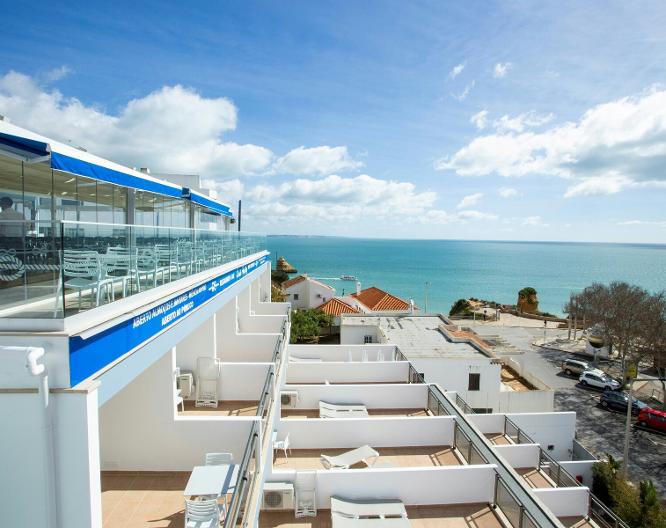 Carvi Beach Hotel - Außenansicht