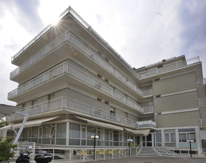 Hotel President's Pesaro - Außenansicht