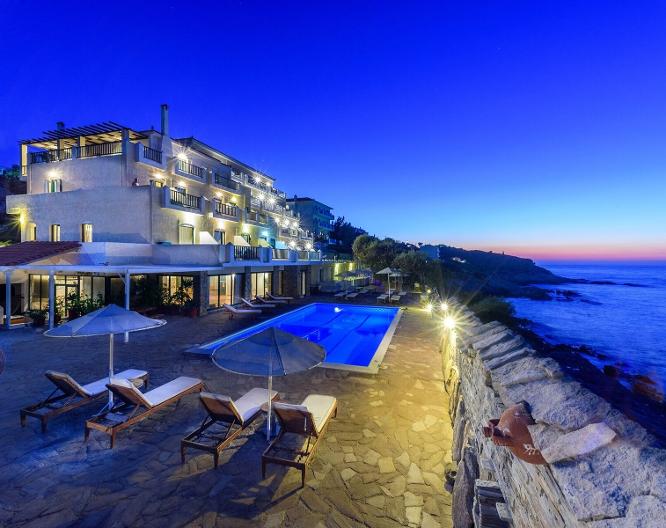 Cavos Bay Hotel - Strand