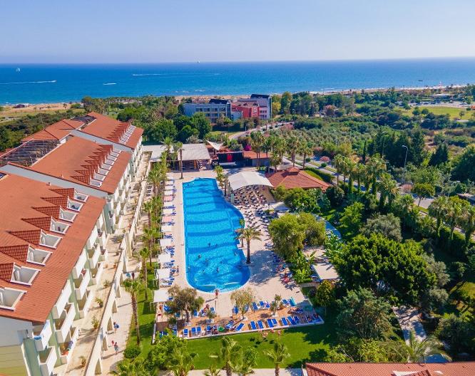 Süral Resort - Außenansicht