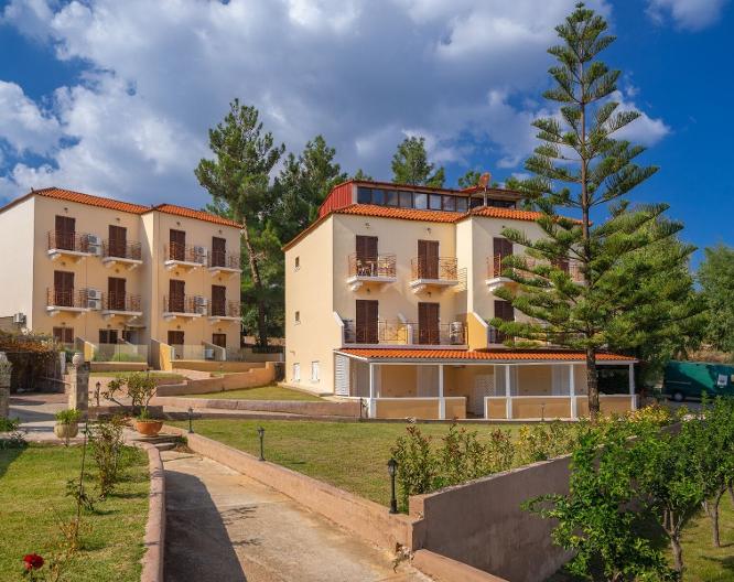 Karavados Beach Hotel - Außenansicht