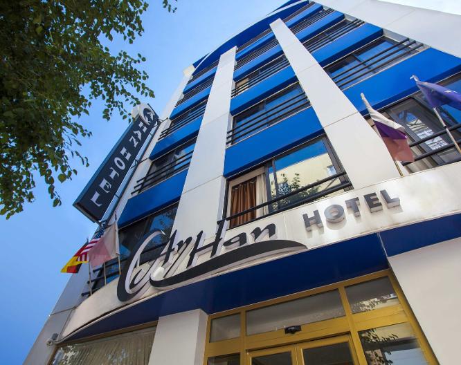 AYHAN HOTEL - Außenansicht
