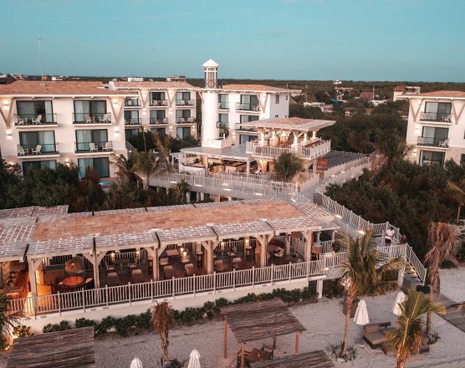 Delek Holbox - Außenansicht