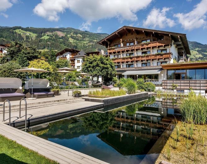 Gartenhotel Crystal - Außenansicht