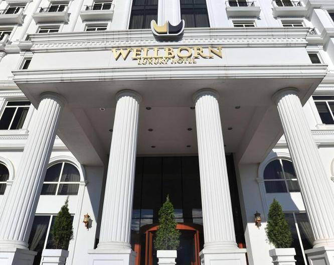 Wellborn Luxury Hotel - Außenansicht