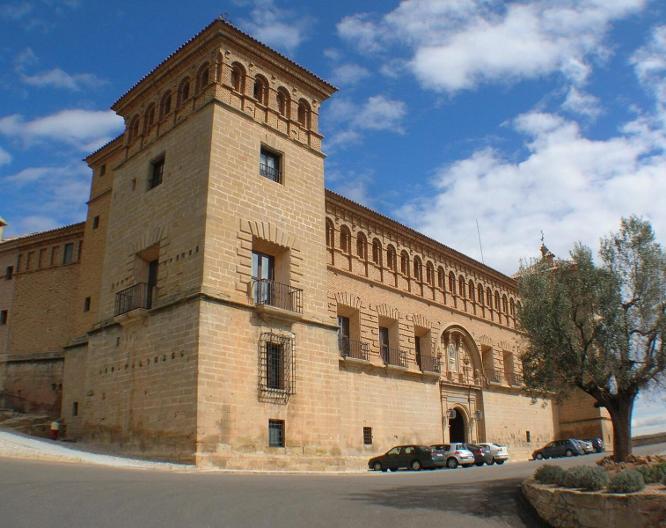 Parador de Alcañiz - Außenansicht