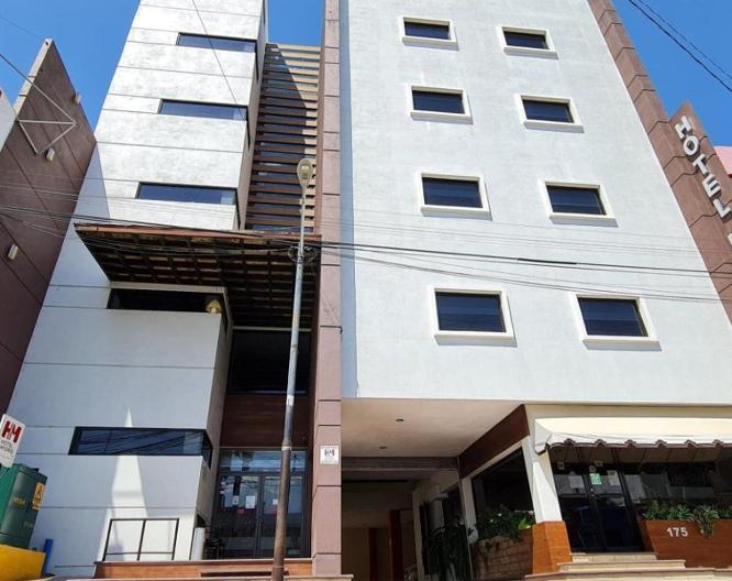 Hotel Madrid Tuxtla - Außenansicht