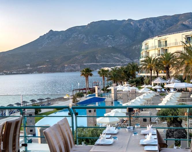 Club Hotel Casino Loutraki - Außenansicht