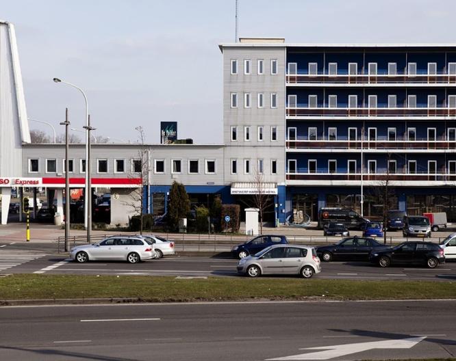 Antwerp Harbour - Außenansicht