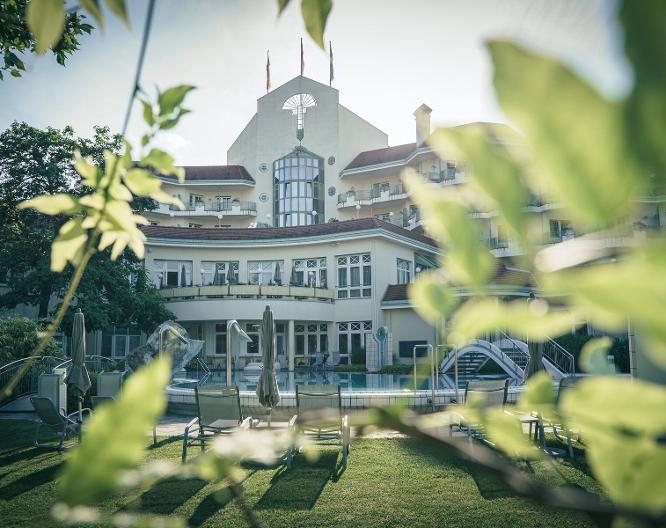 Reduce Hotel Thermal - Außenansicht