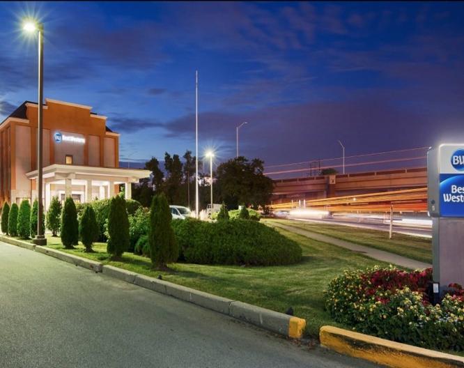 Best Western O'Hare/Elk Grove Hotel - Außenansicht
