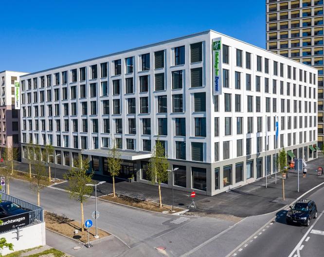 Holiday Inn Express Luzern Kriens - Außenansicht