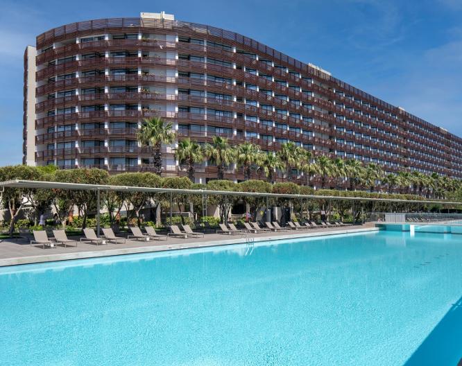 Nirvana Cosmopolitan - Außenansicht