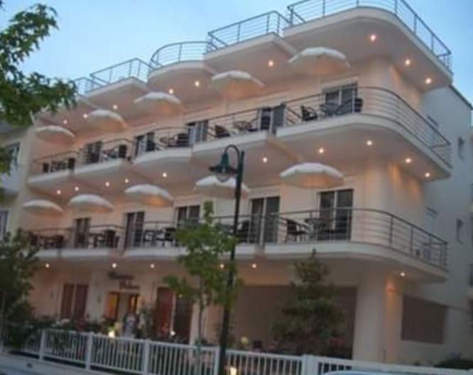 Christina Hotel - Außenansicht